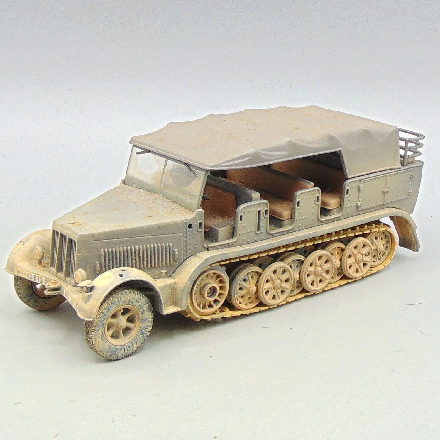 Grade C - Corgi UK - WW2 - German SDKFZ9 Personnel Carrier