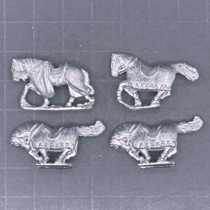 Essex Miniatures, Late Medieval/Early Renaissance - Barded Horses
