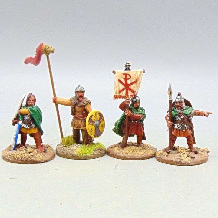 Grade D - Wargames Foundry/Footsore Miniatures - Romano British - Standard Bearers & Officers Grade D - Wargames Foundry/Footsore Miniatures - Romano British - Standard Bearers & Officers