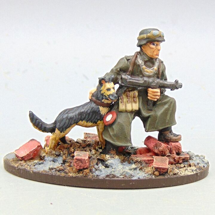 Grade B - Warlord Games - WW2, Battle for Berlin - German Feldgendarmerie Dog Handler