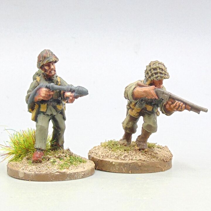 Grade C - Warlord Games - WW2 Burma & Pacific - US Marine Corps Flamethrower Team