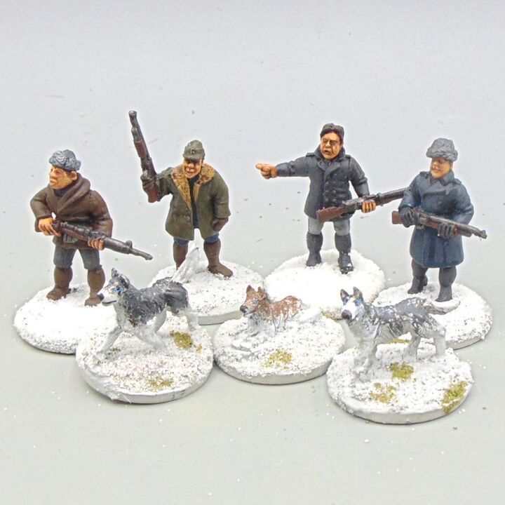 Grade C - Tiger Miniatures - C20th Pulp - RCMP in Cold Weather Gear with dogs