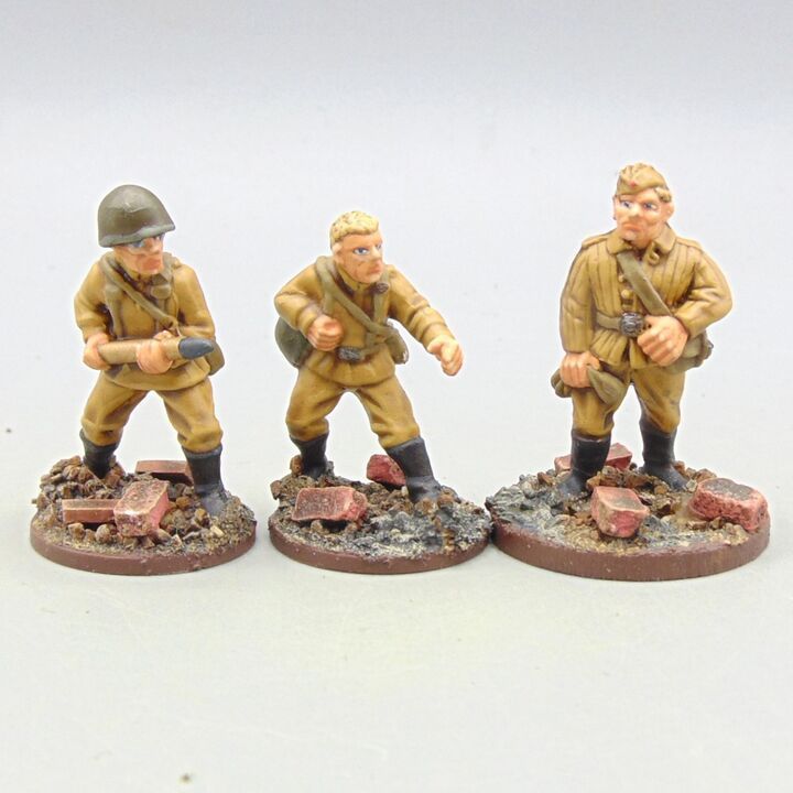 Grade B - Black Tree Design - WW2, Eastern Front - Soviet Anti Tank Gun Crew Grade B - Black Tree Design - WW2, Eastern Front - Soviet Anti Tank Gun Crew