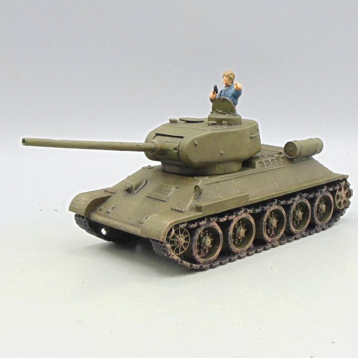 Grade C - Unidentified Manufacturer - WW2, Eastern Front - Soviet T34 Tank Grade C - Unidentified Manufacturer - WW2, Eastern Front - Soviet T34 Tank