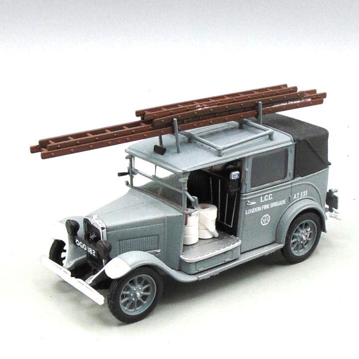 Grade D - Oxford Diecast - Interwar - Auxiliary Fire Service Support Car - Austin Low Loader Taxi Grade D - Oxford Diecast - Interwar - Auxiliary Fire Service Support Car - Austin Low Loader Taxi