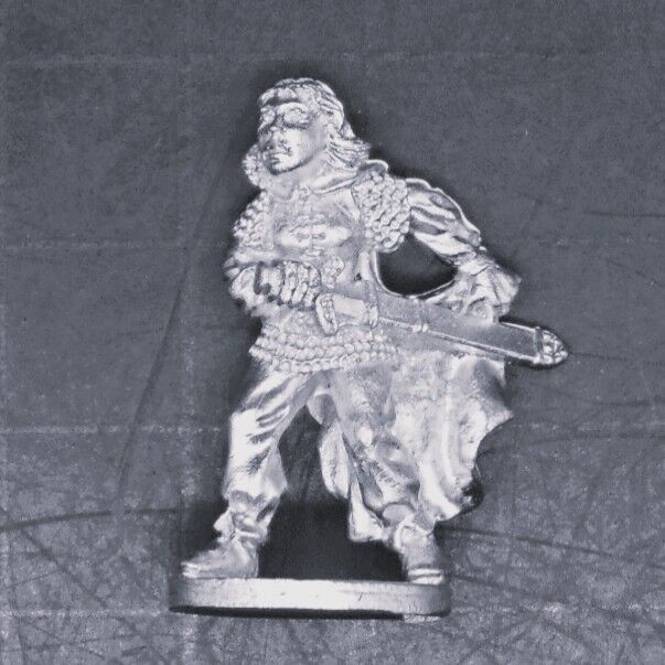 Midlam Miniatures, Fantasy - Female Fighter in Cloak, drawing sword