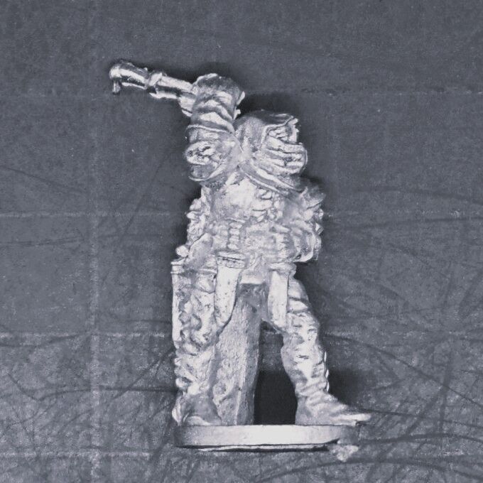 Midlam Miniatures, Fantasy - Assassin with Daggers