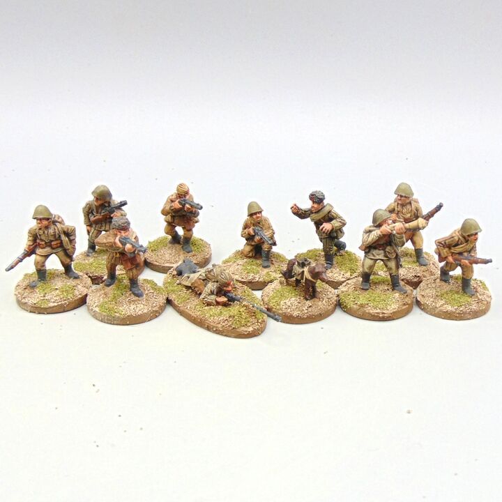 Grade D - Warlord Games - WW2 Eastern Front - Soviet Infantry Grade D - Warlord Games - WW2 Eastern Front - Soviet Infantry