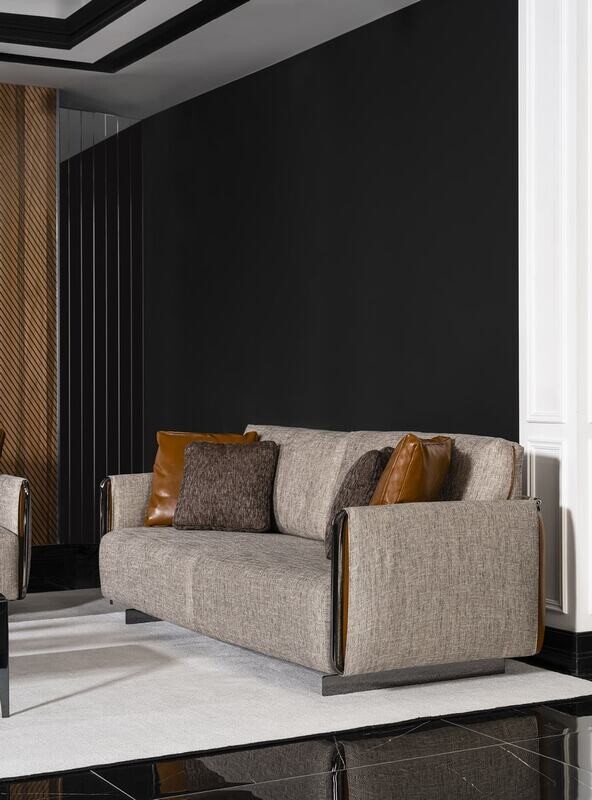 Lucca Sofa