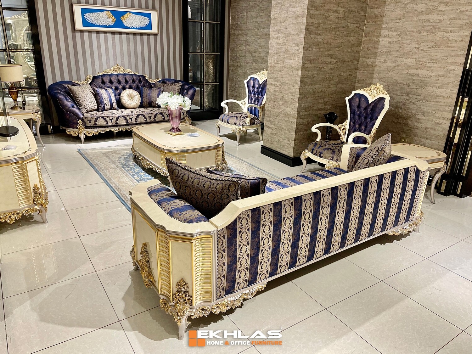 Huram Classic Sofa