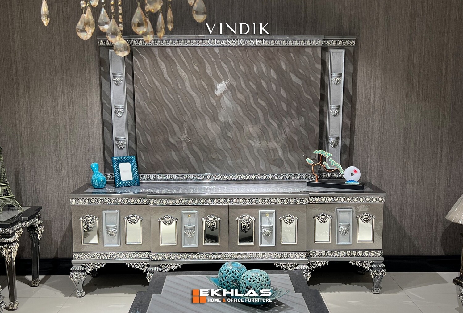 Vendik grey classic tv table