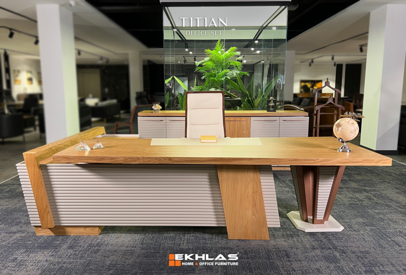 Titan office set