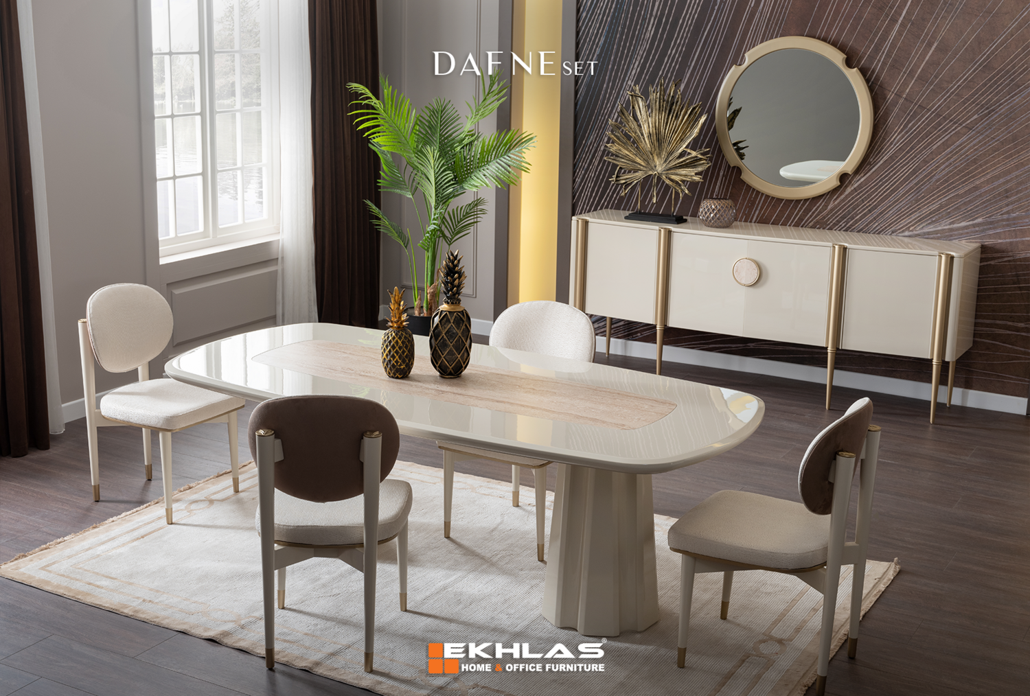 Dafne Dining room