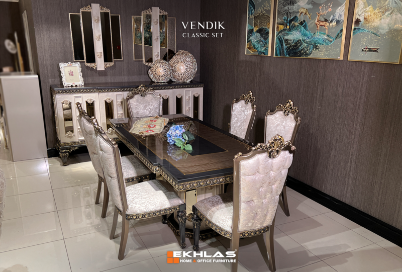 Vendik dining room