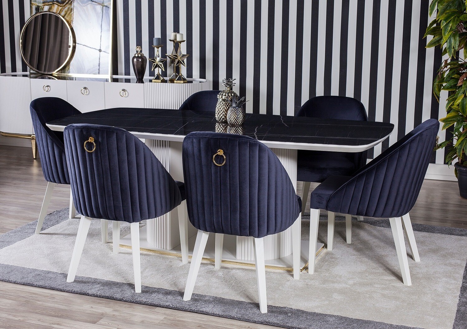 Bella Dining Room