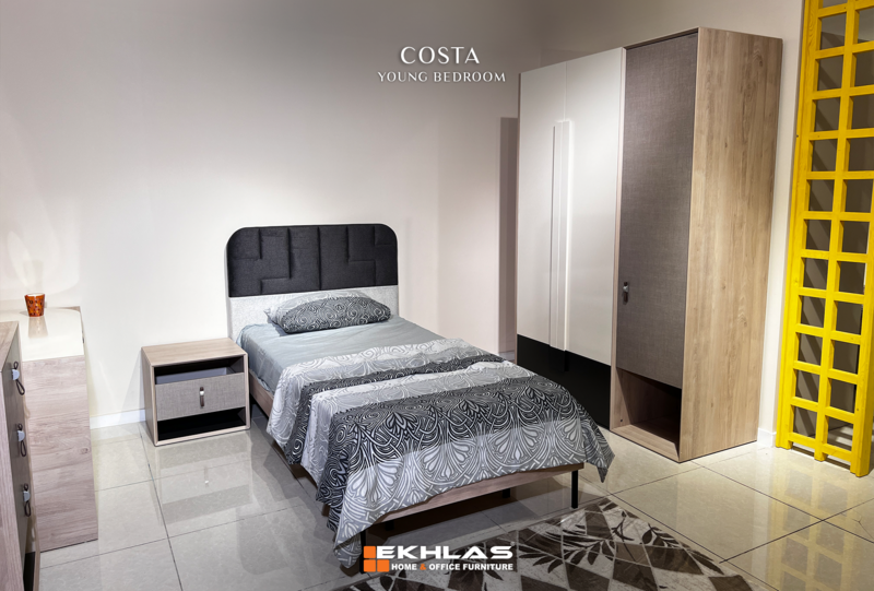 Costa young bedroom
