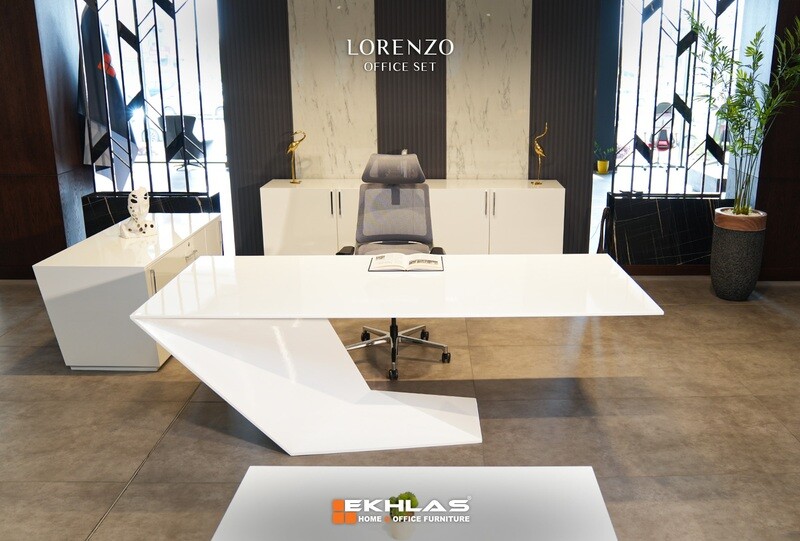 Lorenzo office set