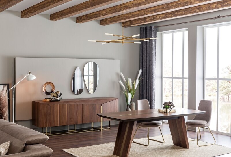 Venos dining room