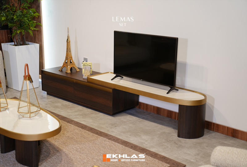 Lemas tv Table