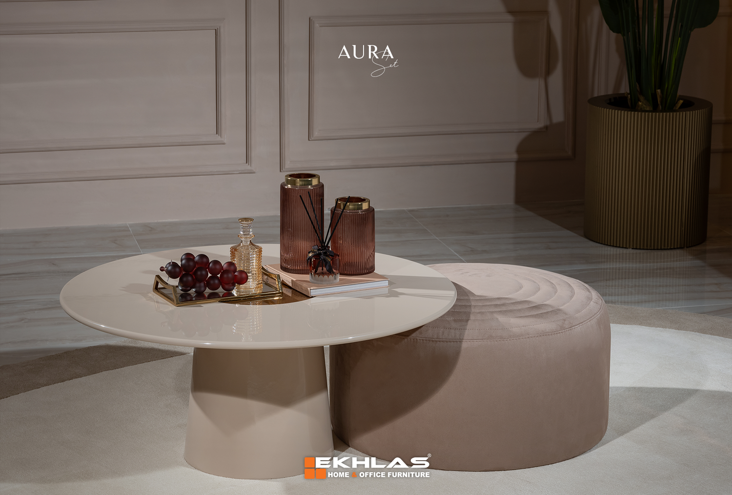 Aura middle table