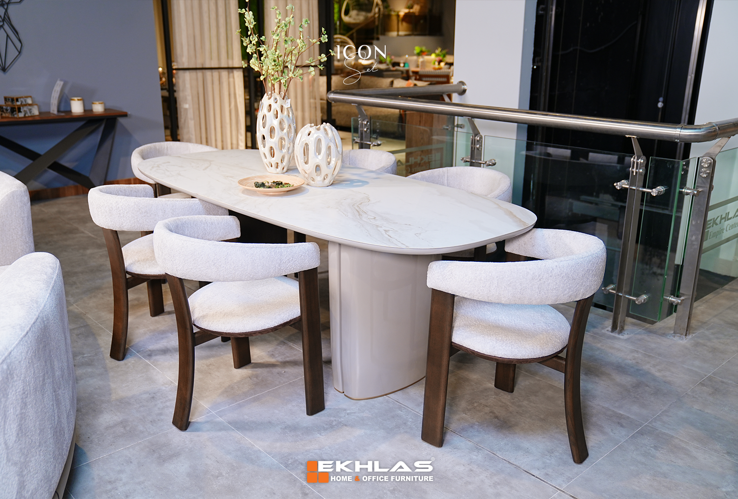 Icon dining room