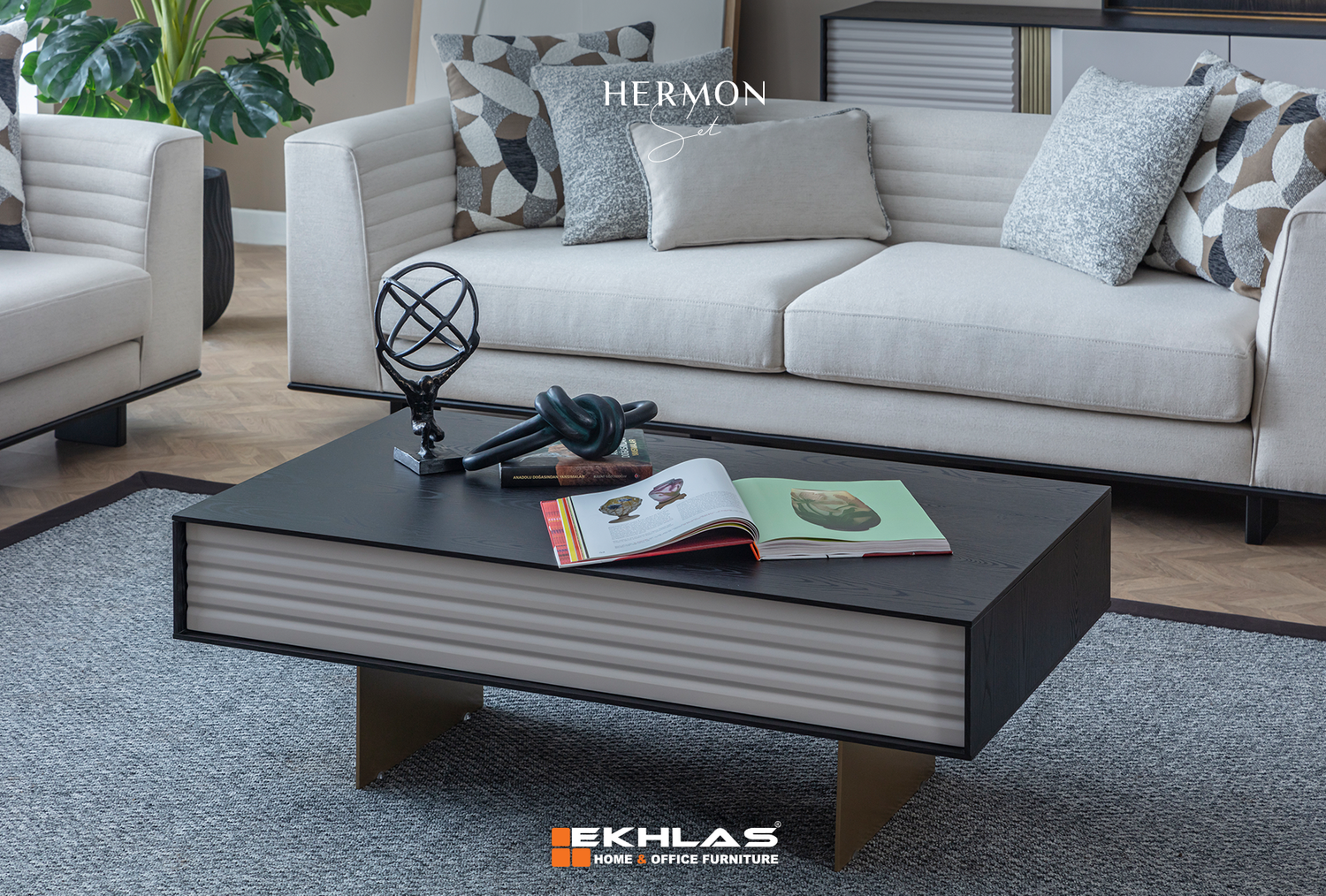 Hermon Table
