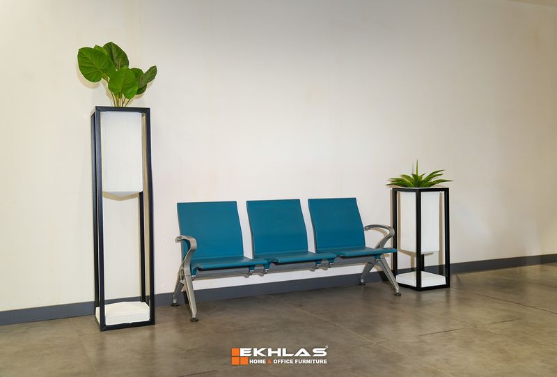 22018 Waiting chair