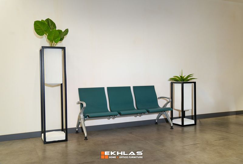 22021 Waiting chair