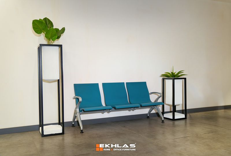 22022 Waiting chair