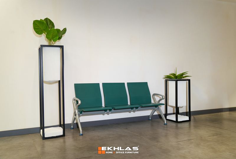 22016 Waiting chair