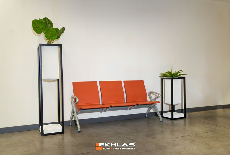 22017 Waiting chair
