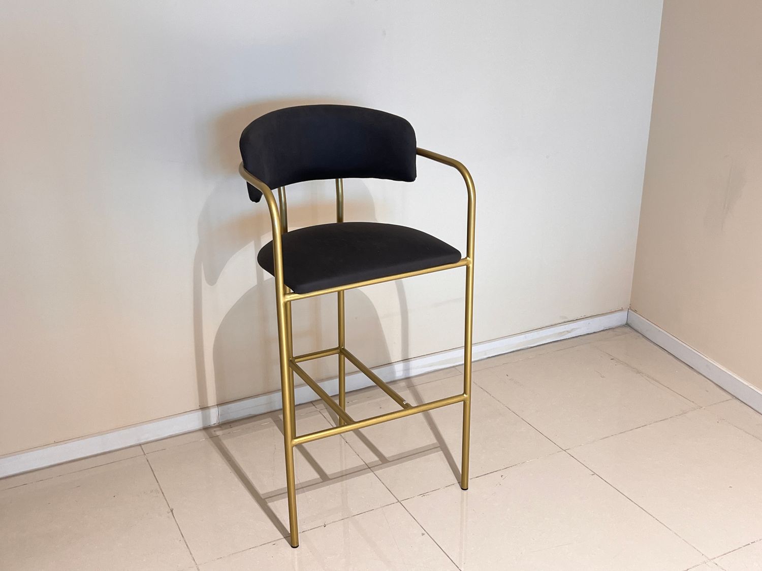 Scarlet chair