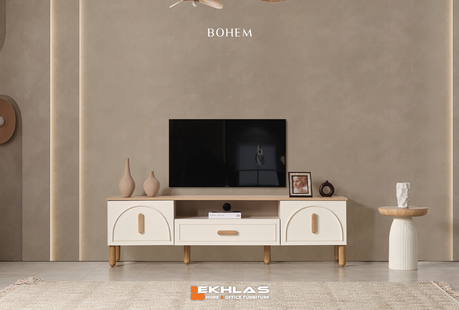 Bohem tv table