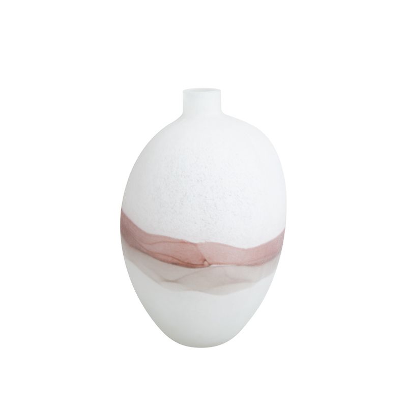 Flowing white vase