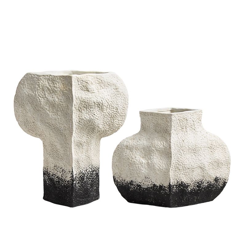 Black and white ink vase A -B