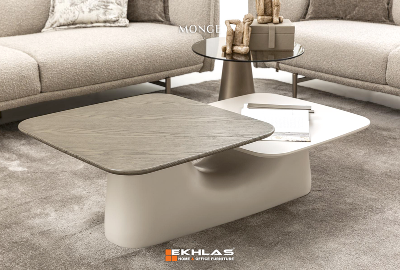 Monge middle table