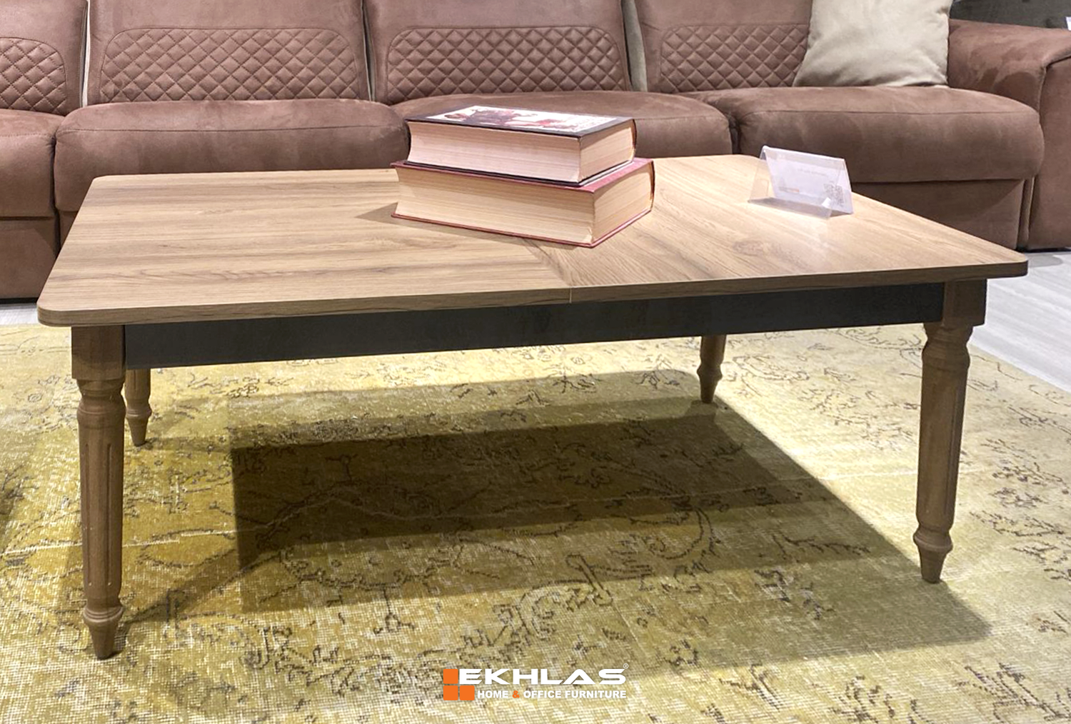 Hunkar Middle table