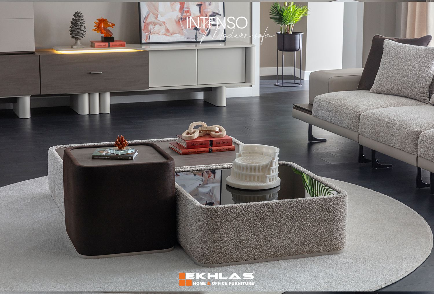 Intenso  middle table