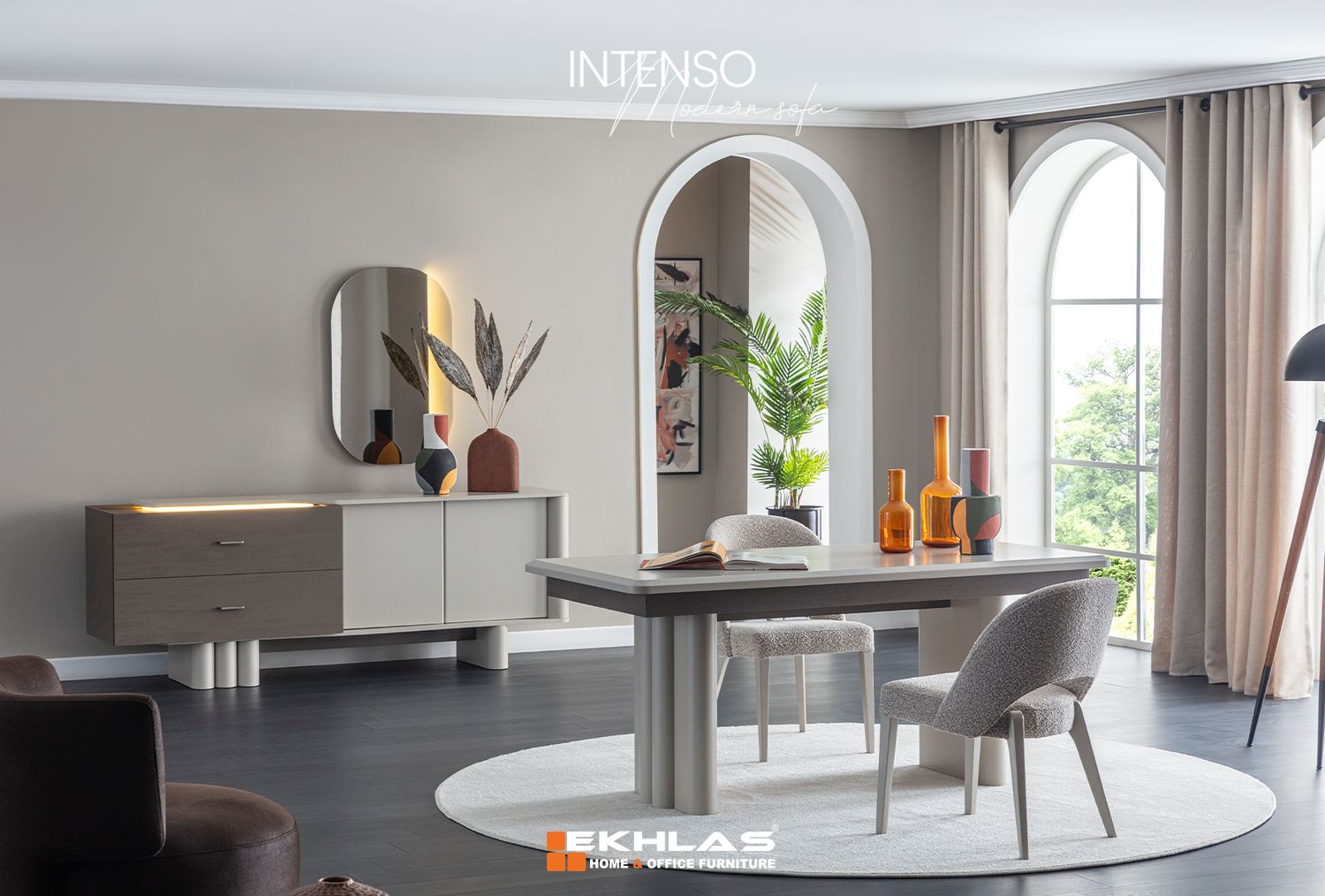 Intenso  dining room