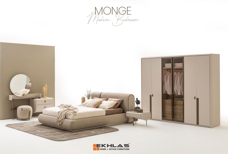 Monge bedroom