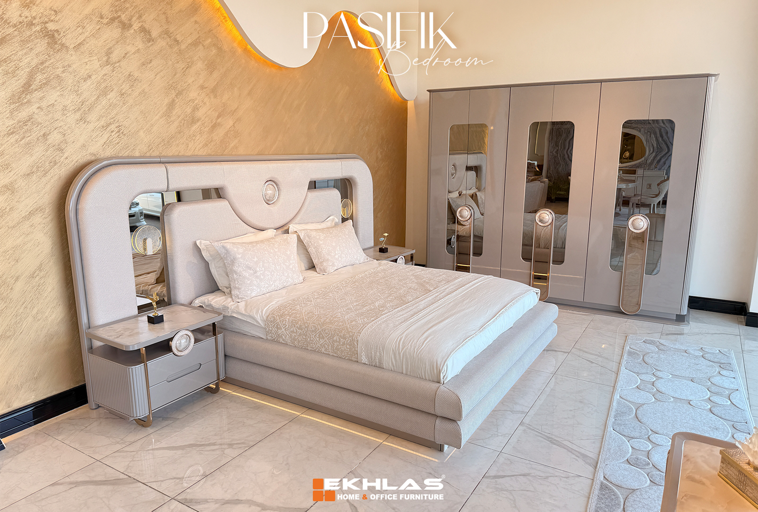Pasifik bedroom
