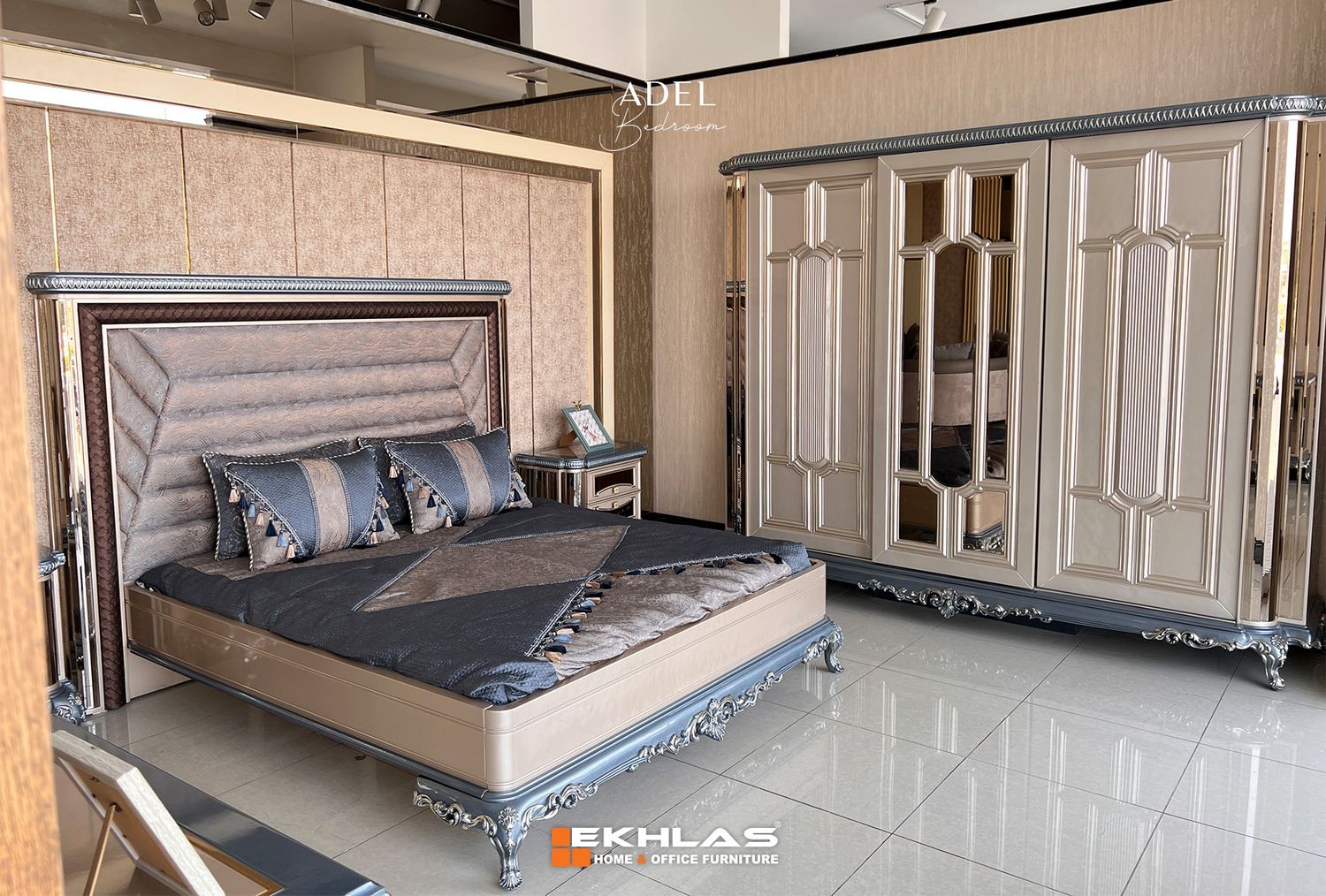 Adel classic bedroom