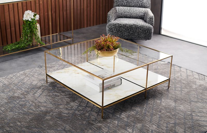 Quattro middle table
