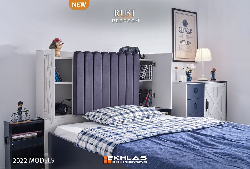 Rust young bedroom