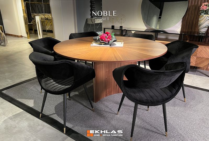 Noble dining room