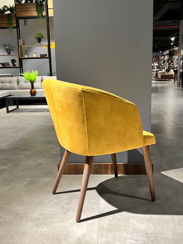 Danti 4 Chair