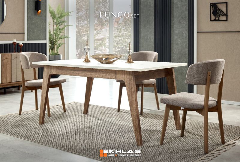 Lungo dining room