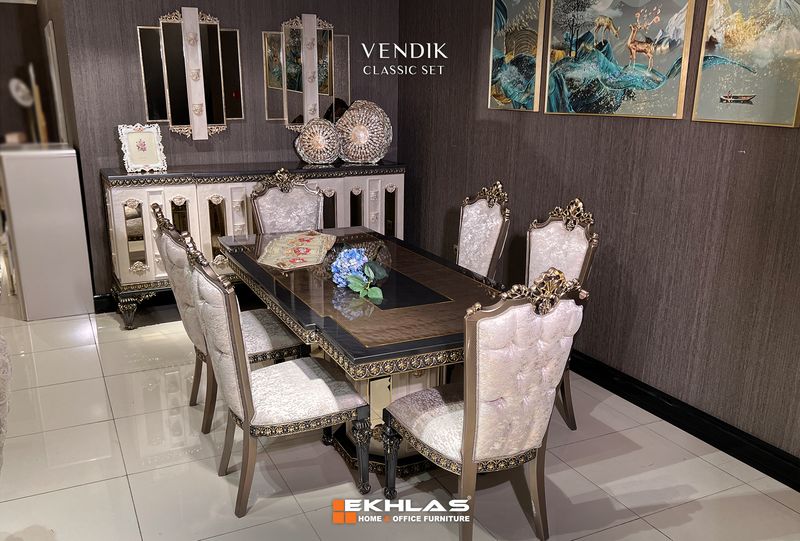 Vendik dining room