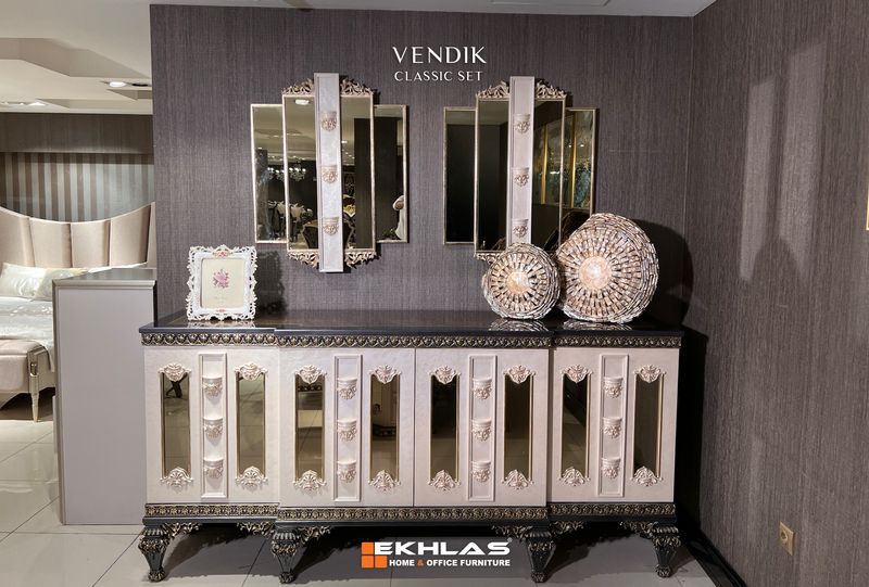 Vendik dining room