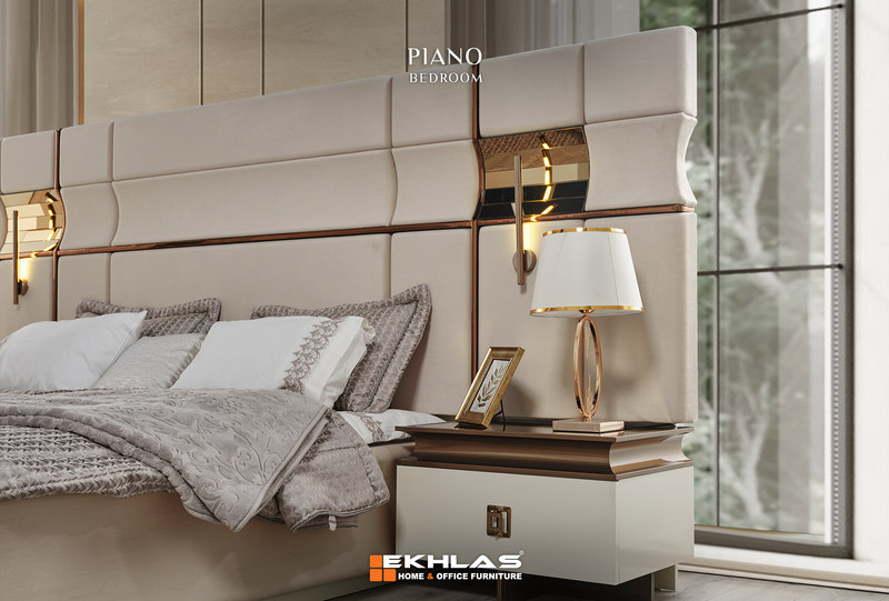 Piano bedroom